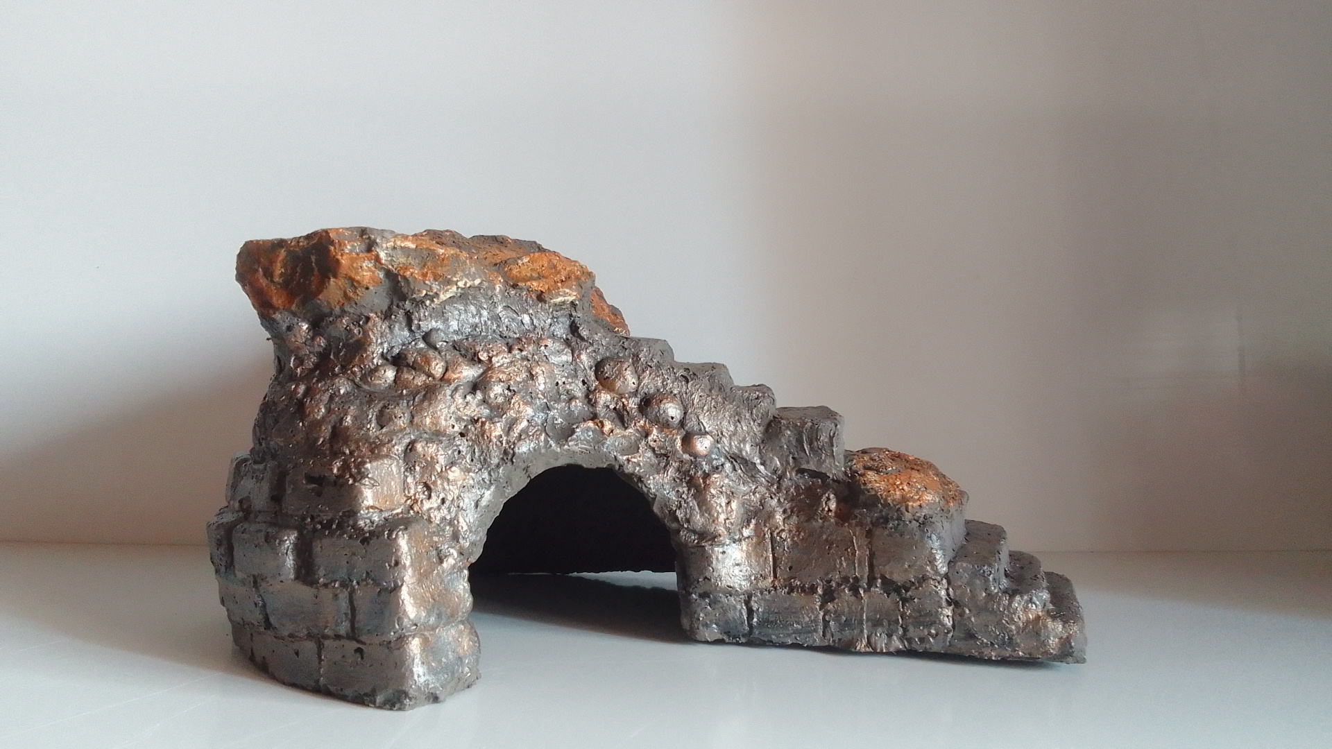 Caverna de roca rampa chinkana oro multiusos para reptiles - Imagen 2