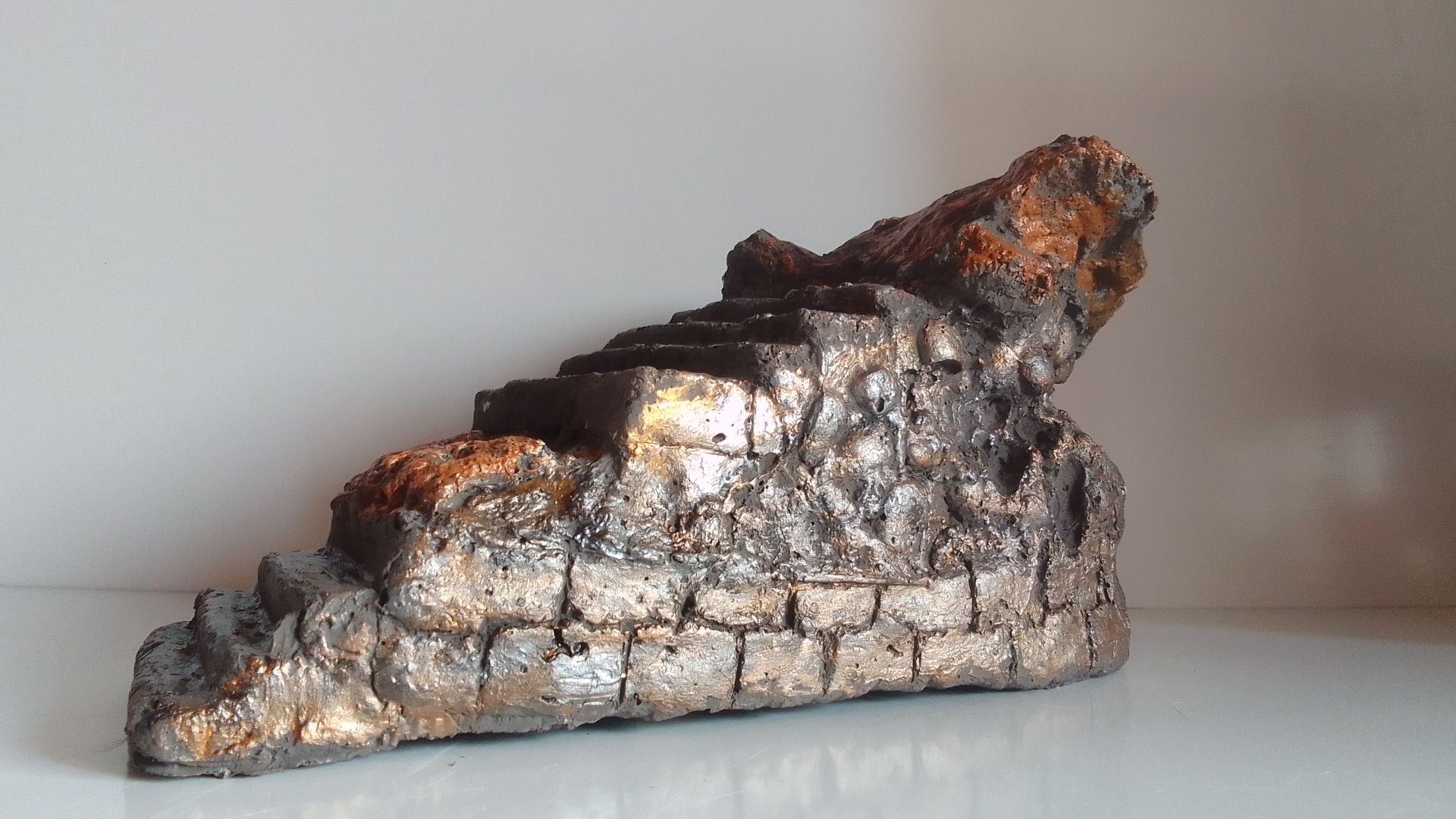 Caverna de roca rampa chinkana oro multiusos para reptiles - Imagen 6